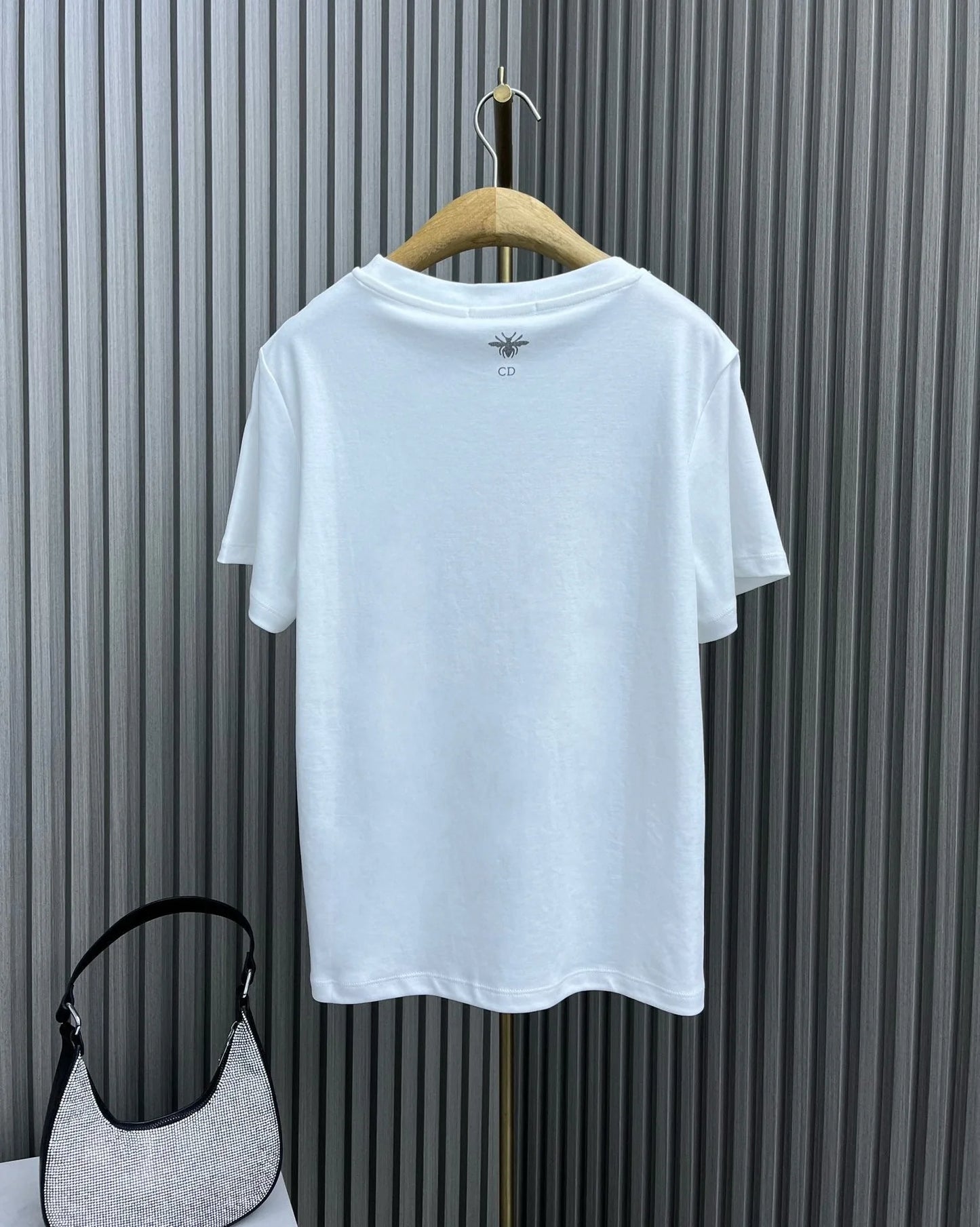 Butterfly Collar Short Sleeve T-shirt