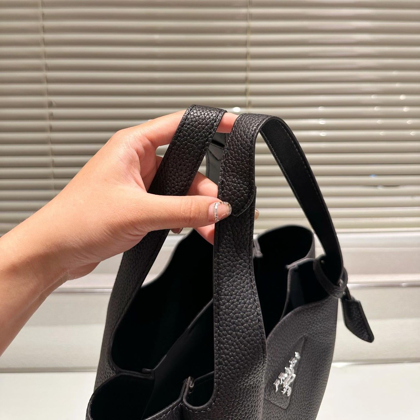 1:1 quality bucket bag