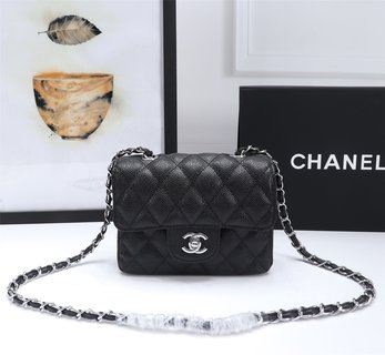 New Classic Flap Bag W3874