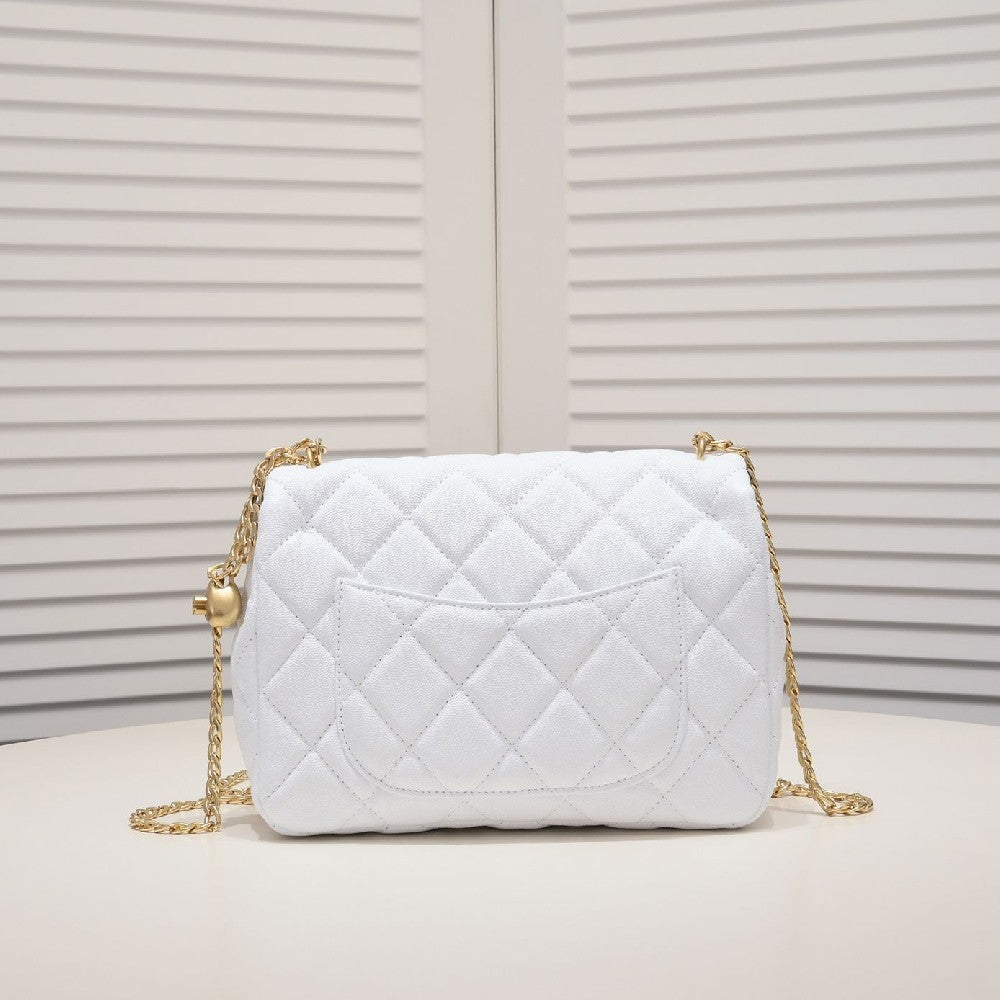 Classic Flap Bag W69