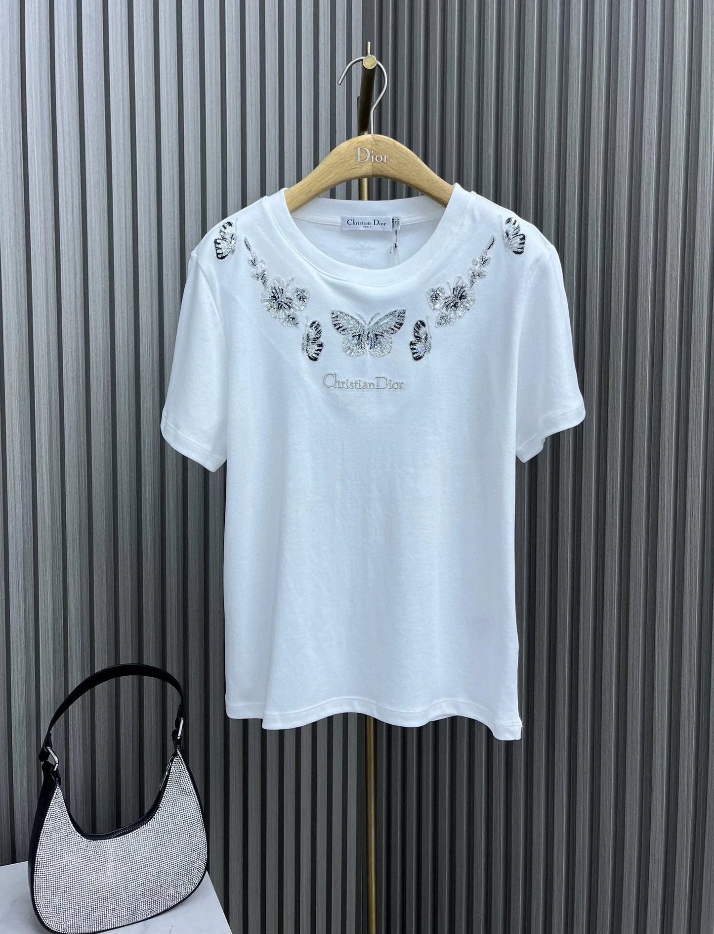 Butterfly Collar Short Sleeve T-shirt