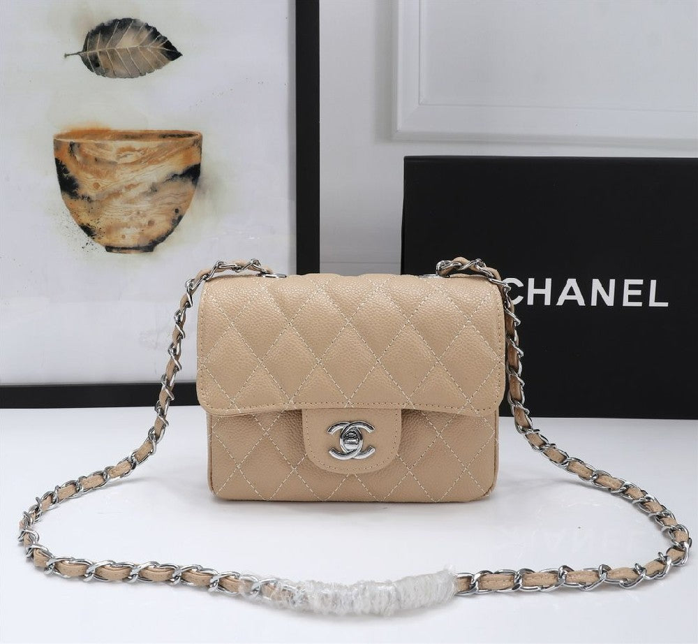 New Classic Flap Bag W3874