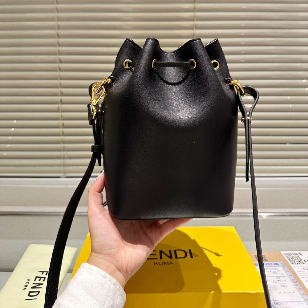 Stylish Bucket Bag W3916