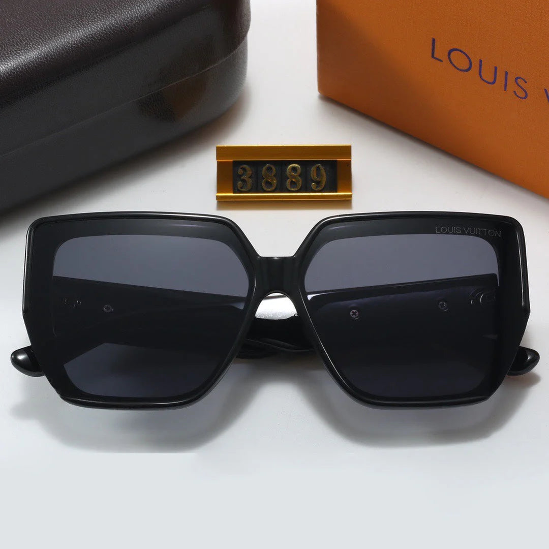 Classic street style travel sunglasses